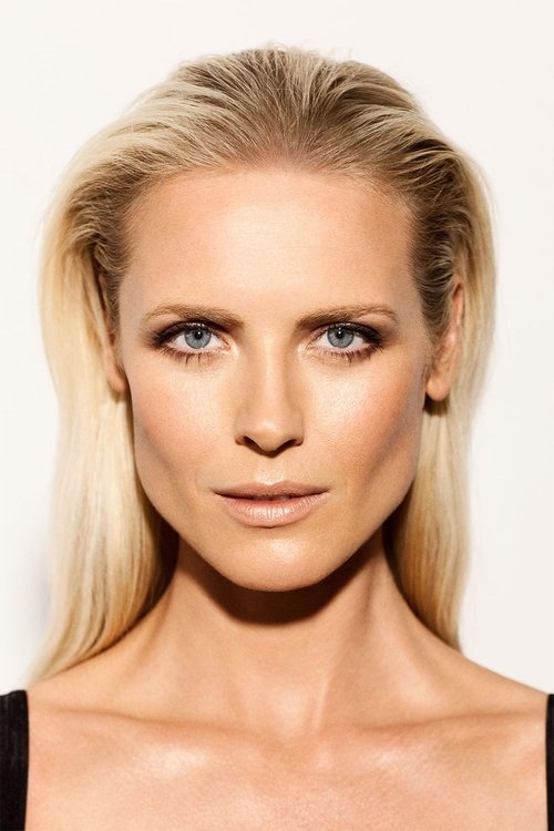 Сюннёве Макоди Лунд