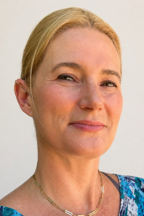 Минти Льюис