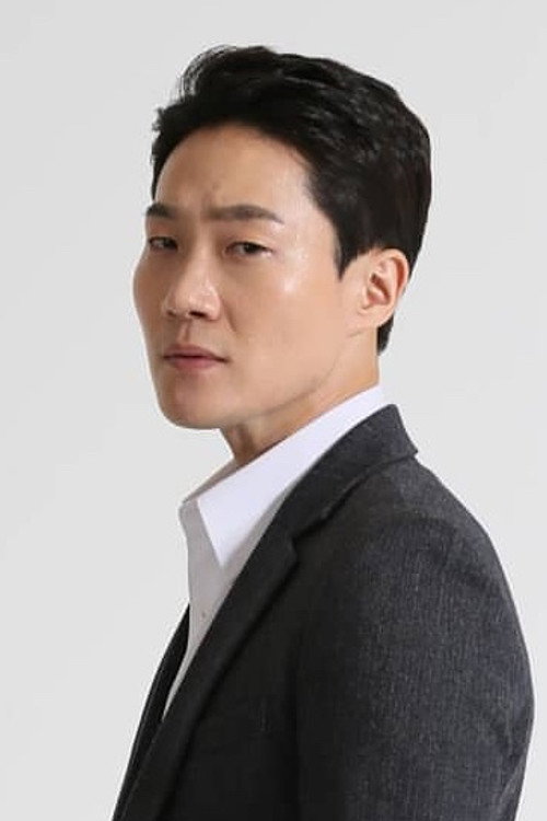강준석