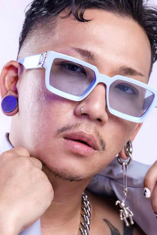 ผดุง ทรงแสง