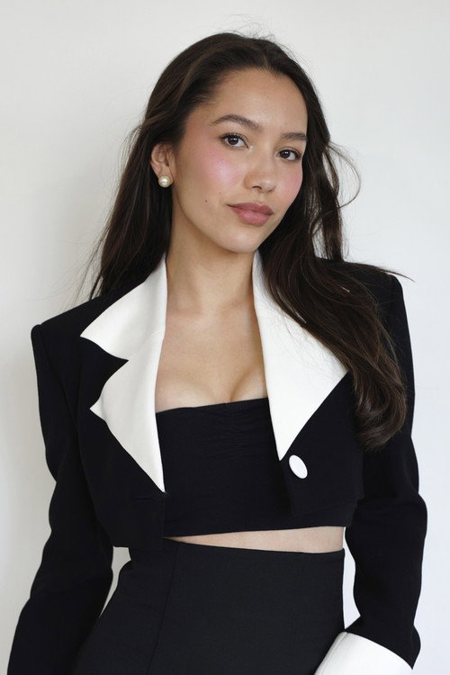 Жасмин Вега