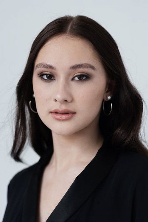 Лола Танг