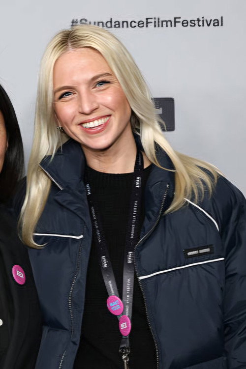 Courtney L. Cunniff