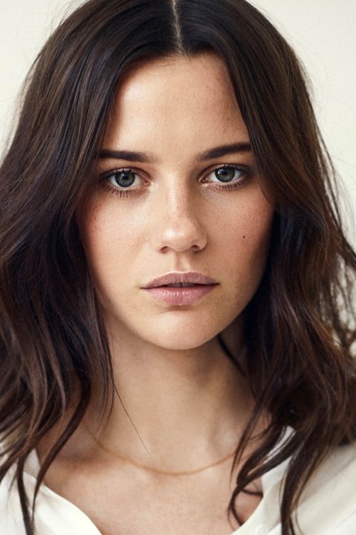 Лили Салливан